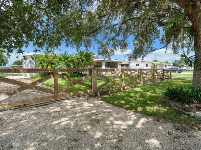 30312 SW 172nd Ave, Homestead FL 33030 - Homestead, FL - Photo 5