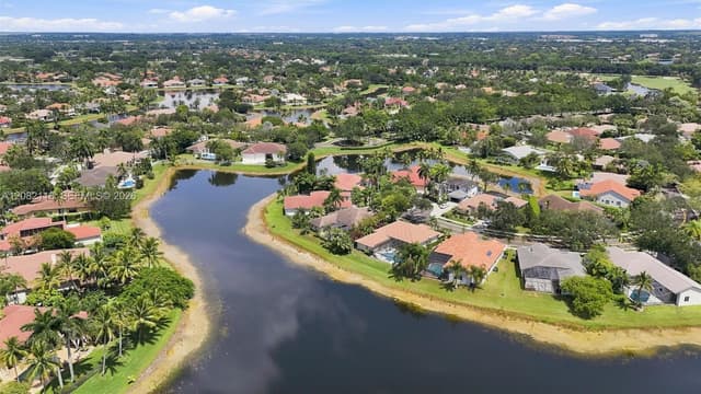 3026 Lakewood Dr, Weston FL 33332 - Weston, FL - Photo 6