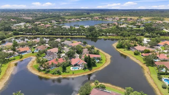 3026 Lakewood Dr, Weston FL 33332 - Weston, FL - Photo 5
