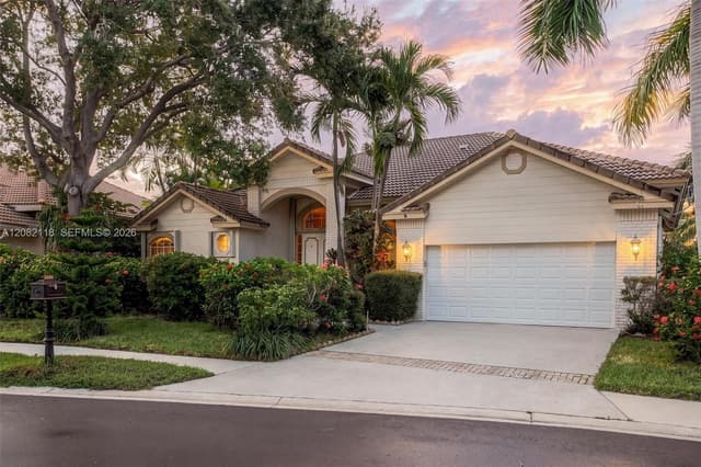 3026 Lakewood Dr, Weston FL 33332 - Weston, FL - Photo 4