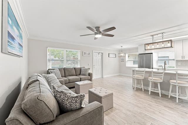 633 Normandy Lane, Delray Beach FL 33484 - Delray Beach, FL - Photo 2