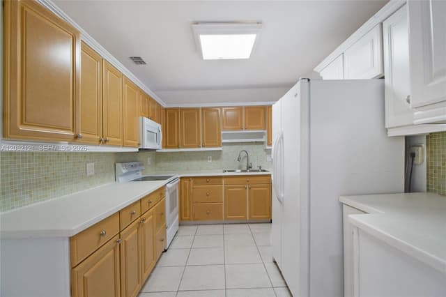 119 Harbor Dr, Key Biscayne FL 33149 - Key Biscayne, FL - Photo 5