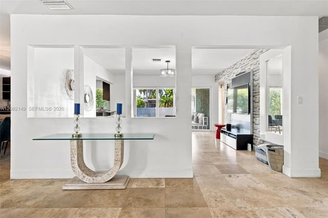 1103 Washington St, Hollywood FL 33019 - Hollywood, FL - Photo 6