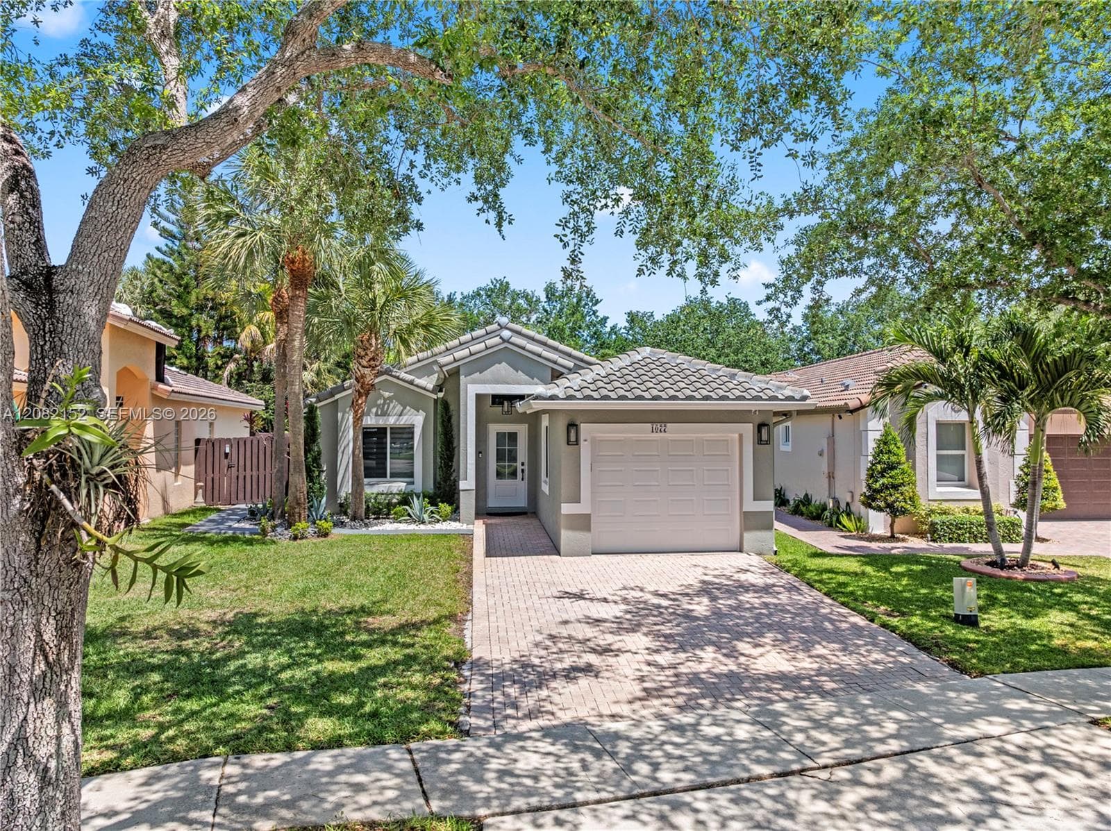 1077 NW 170th Ave, Pembroke Pines FL 33028 - Pembroke Pines, FL - Photo 1