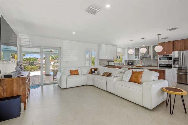 10711 SW 70th St, Miami FL 33173 - Miami, FL - Photo 6