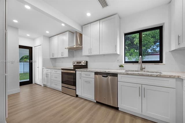 12010 SW 177th Ter, Miami FL 33177 - Miami, FL - Photo 7