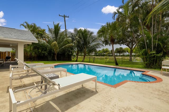 1103 NW 11th Street, Boynton Beach FL 33426 - Boynton Beach, FL - Photo 4