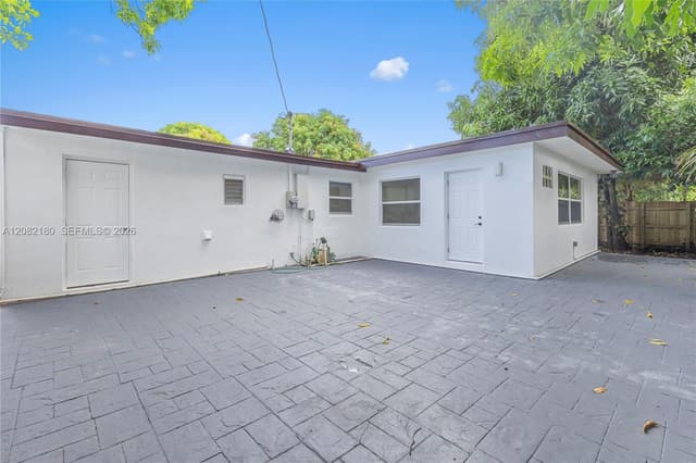 7320 Shalimar St, Miramar FL 33023 - Miramar, FL - Photo 5