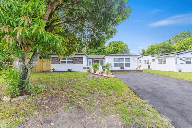 7320 Shalimar St, Miramar FL 33023 - Miramar, FL - Photo 4