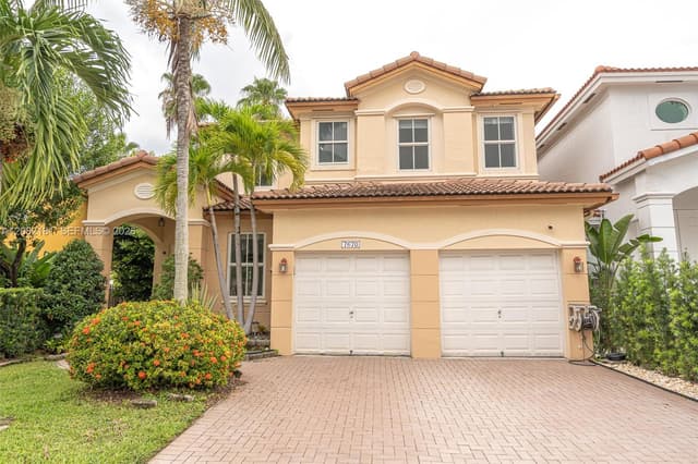 7670 NW 113th Path, Doral FL 33178 - Doral, FL - Photo 6