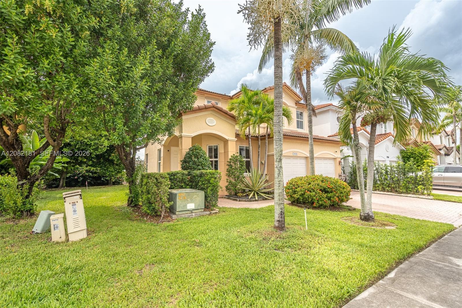 7670 NW 113th Path, Doral FL 33178