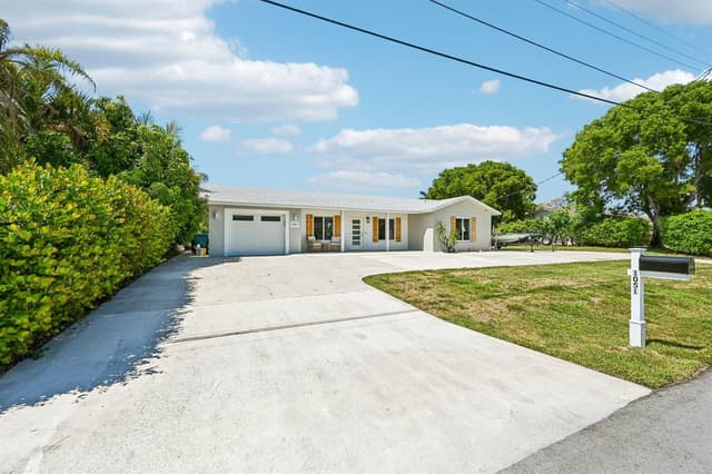 1051 SW 25th Avenue, Boynton Beach FL 33426 - Boynton Beach, FL - Photo 3