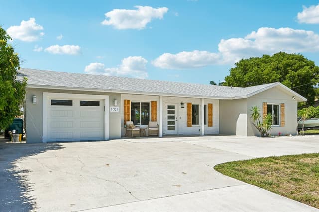 1051 SW 25th Avenue, Boynton Beach FL 33426 - Boynton Beach, FL - Photo 4