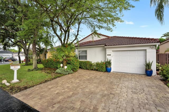 11837 SW 93rd Ter, Miami FL 33186 - Miami, FL - Photo 3