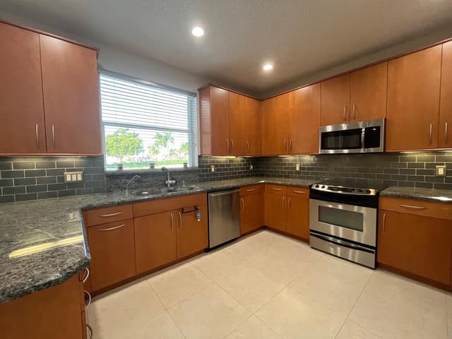 18343 Coral Sands Way, Boca Raton FL 33498 - Boca Raton, FL - Photo 7