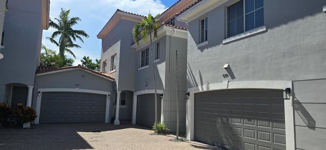 635 NE 11th Avenue, Fort Lauderdale FL 33304 - Fort Lauderdale, FL - Photo 3