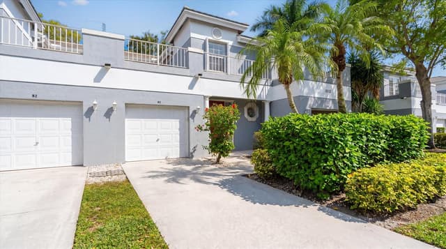 10112 Andover Coach Circle # B2, Lake Worth FL 33449 - Lake Worth, FL - Photo 2