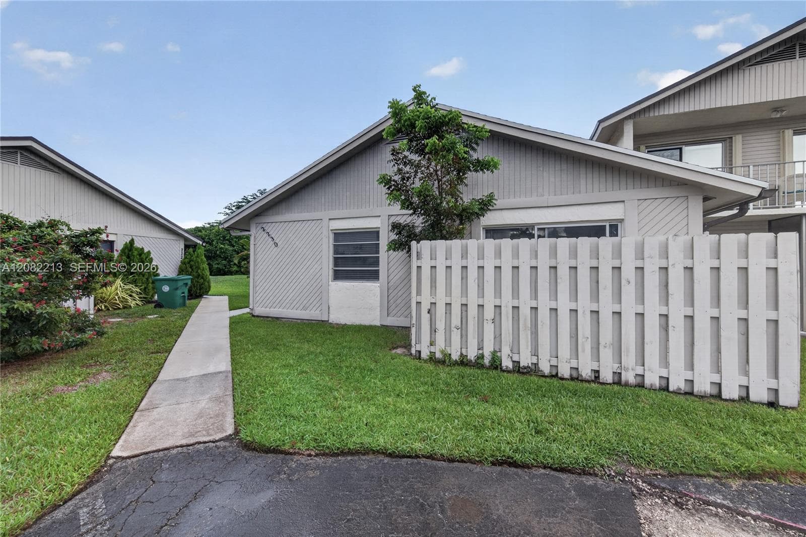 2230 Nova Village Dr, Davie FL 33317 - Davie, FL - Photo 1