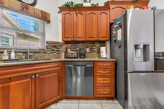 7365 NW 54TH Court, Lauderhill FL 33319 - Lauderhill, FL - Photo 7