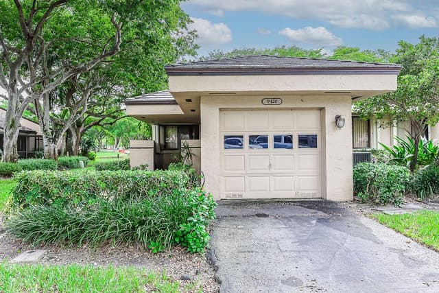 9420 Chelsea Drive S, Plantation FL 33324 - Plantation, FL - Photo 3