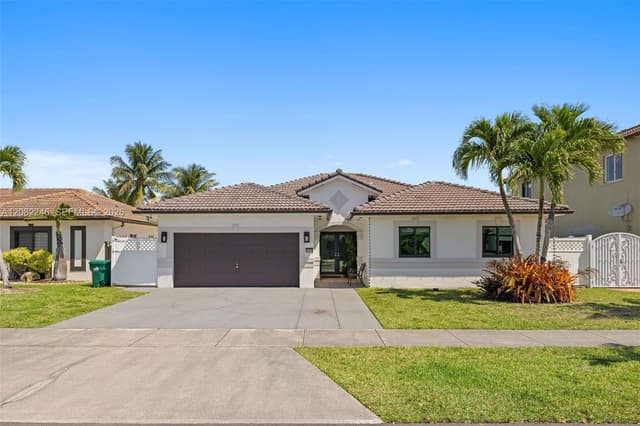 15979 SW 53rd Ter, Miami FL 33185 - Miami, FL - Photo 2