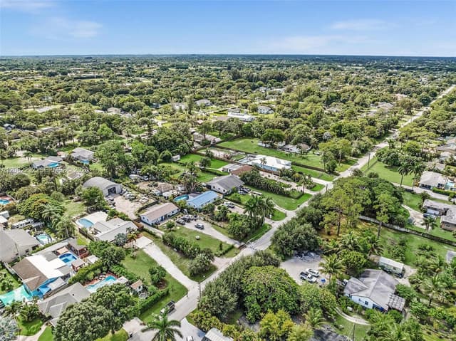5088 2nd Rd, Lake Worth FL 33467 - Lake Worth, FL - Photo 4