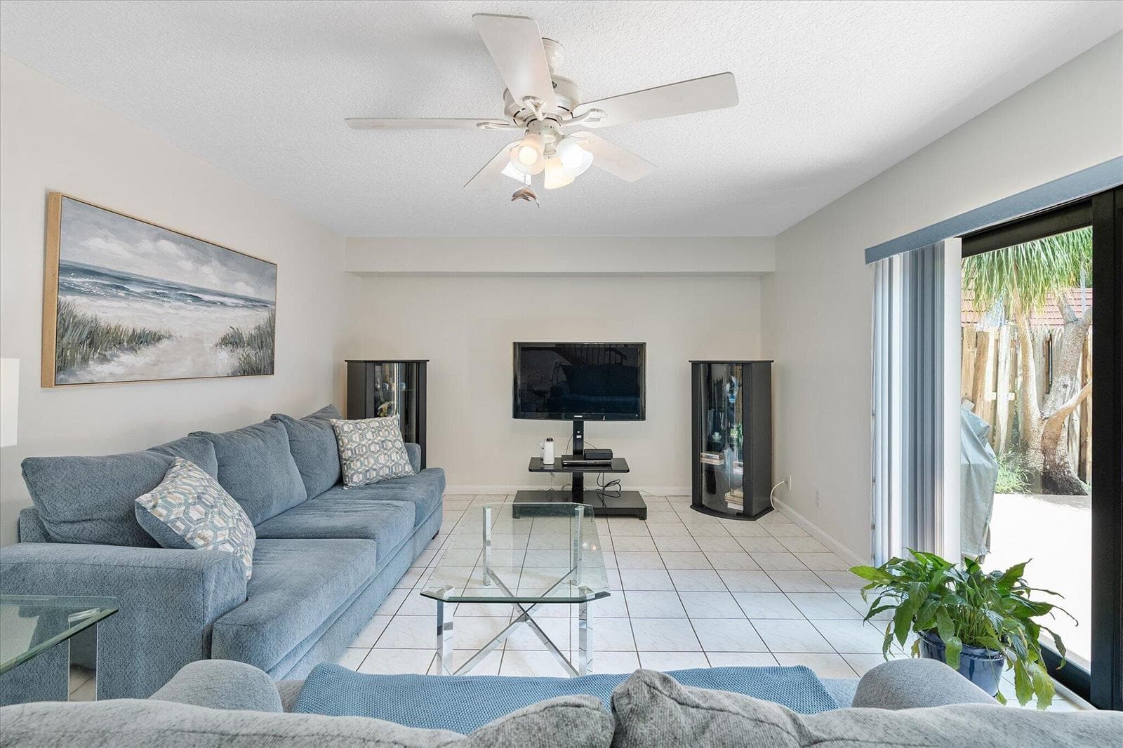 702 NW 98TH Circle, Plantation FL 33324 - Plantation, FL - Photo 1