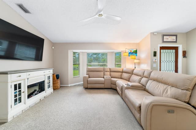 15621 Citrus Grove Boulevard, Loxahatchee FL 33470 - Loxahatchee, FL - Photo 4