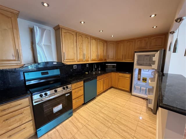 19380 Collins Ave # 11, Sunny Isles Beach FL 33160 - Sunny Isles Beach, FL - Photo 6