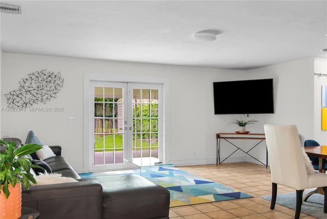 17110 SW 64th Ct, Southwest Ranches FL 33331 - Southwest Ranches, FL - Photo 6