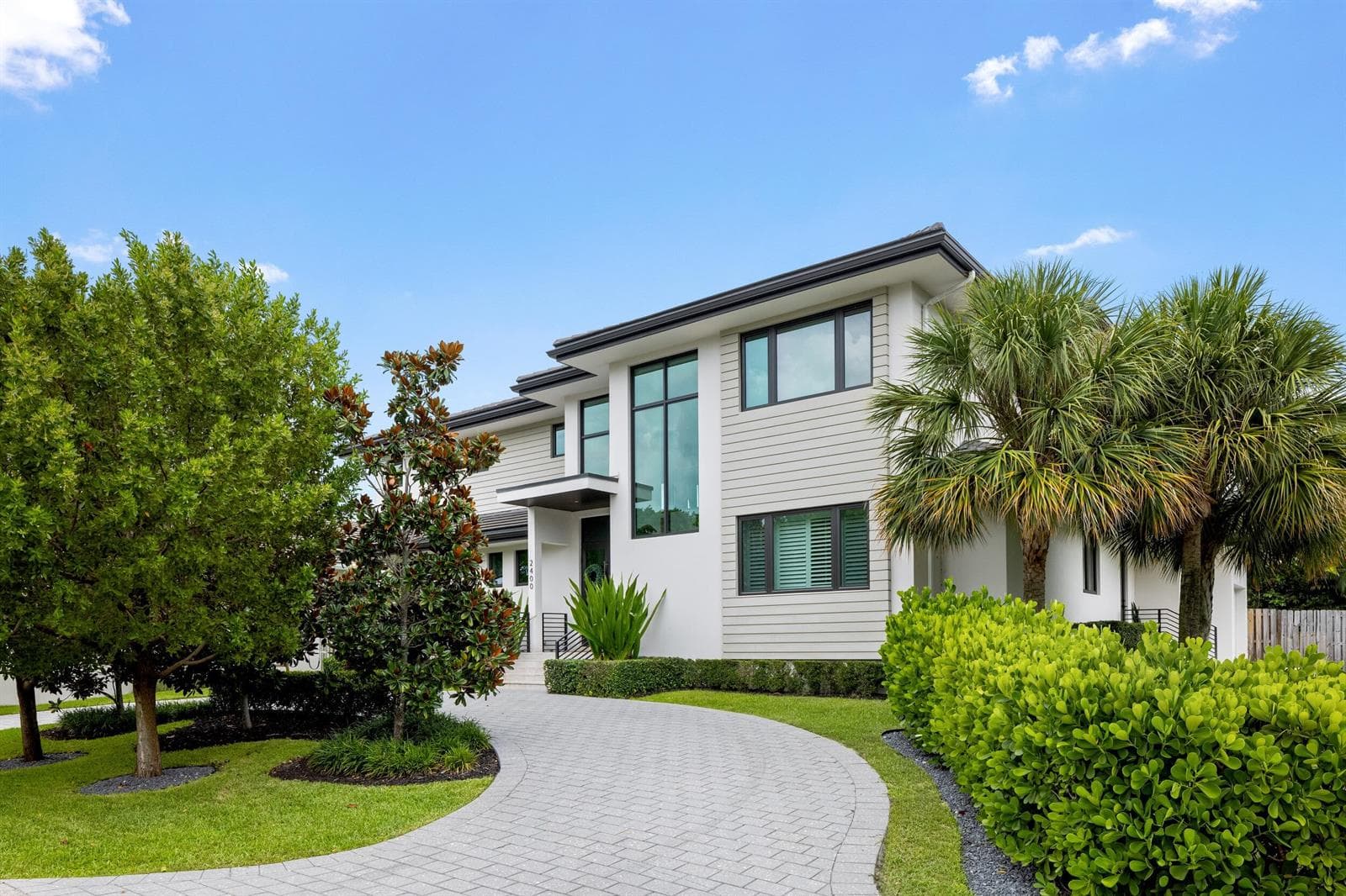 2400 NE 27th Avenue, Fort Lauderdale FL 33305 - Fort Lauderdale, FL - Photo 1