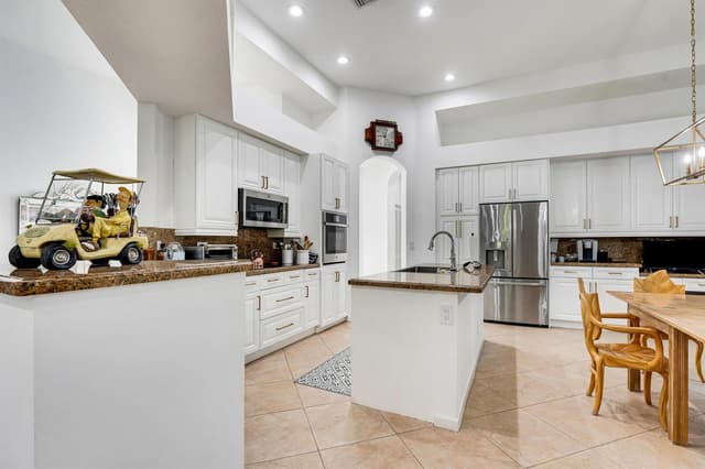 10916 Northgreen Drive, Lake Worth FL 33449 - Lake Worth, FL - Photo 6