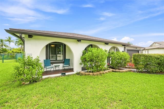 8656 SW 50th St, Cooper City FL 33328 - Cooper City, FL - Photo 3
