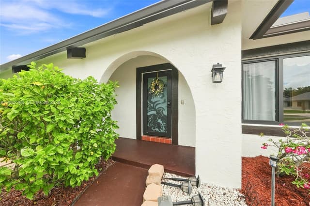8656 SW 50th St, Cooper City FL 33328 - Cooper City, FL - Photo 4