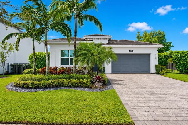 9772 Celtic Sea Lane, Delray Beach FL 33446 - Delray Beach, FL - Photo 2