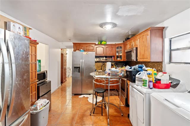 1885 NW 113th Ter, Miami FL 33167 - Miami, FL - Photo 7