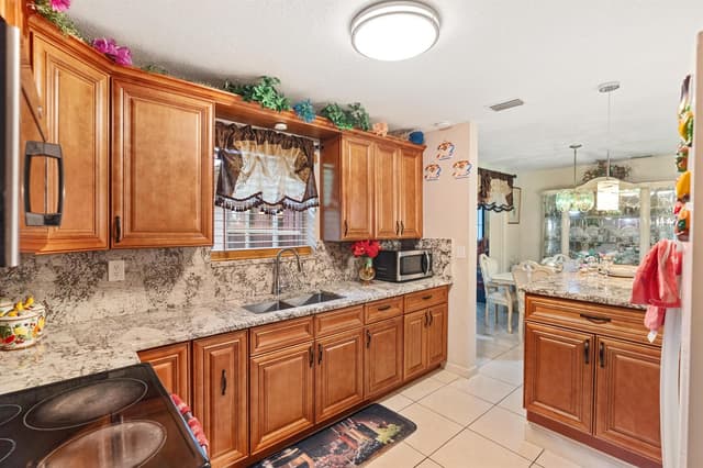 316 NW 44th Avenue, Plantation FL 33317 - Plantation, FL - Photo 5