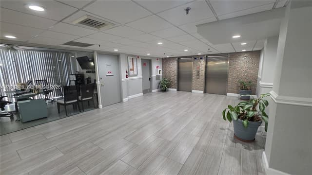 901 Hillcrest Dr # 215, Hollywood FL 33021 - Hollywood, FL - Photo 6