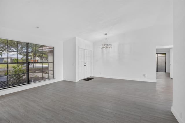 9820 NW 15TH Street, Plantation FL 33322 - Plantation, FL - Photo 2
