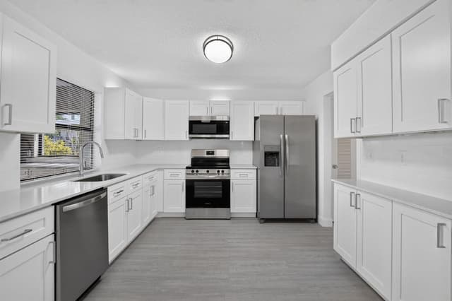 9820 NW 15TH Street, Plantation FL 33322 - Plantation, FL - Photo 6