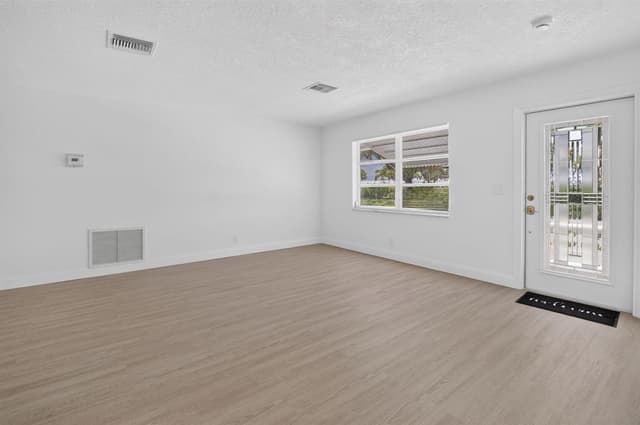 2080 SW 13TH Way, Boynton Beach FL 33426 - Boynton Beach, FL - Photo 2