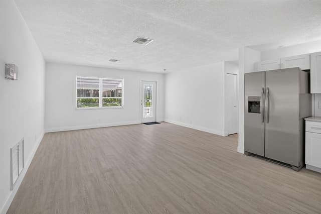 2080 SW 13TH Way, Boynton Beach FL 33426 - Boynton Beach, FL - Photo 4