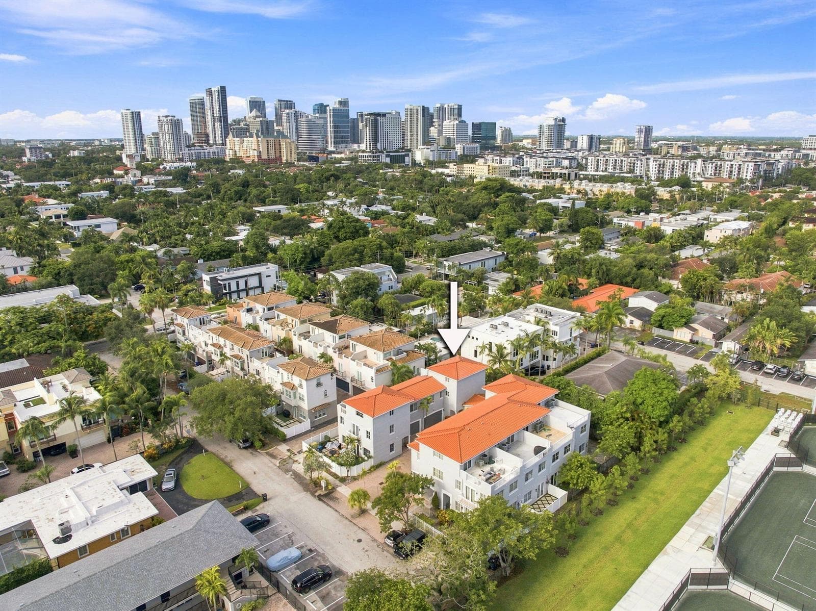 633 NE 11TH Avenue, Fort Lauderdale FL 33304 - Fort Lauderdale, FL - Photo 1