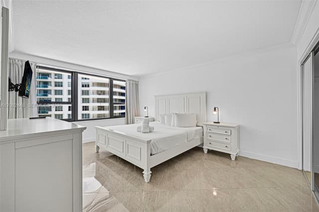 5225 Collins Ave # 1015, Miami Beach FL 33140 - Miami Beach, FL - Photo 3