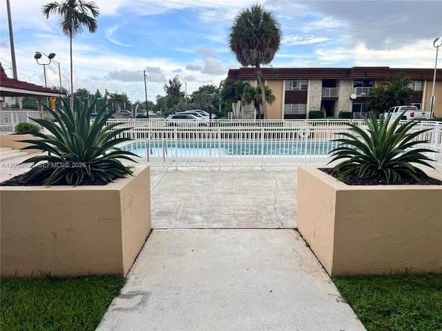 5501 SW 77th Ct # 102C, Miami FL 33155 - Miami, FL - Photo 4