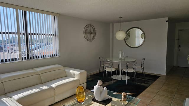 2450 NE 135th St # 102, North Miami FL 33181 - North Miami, FL - Photo 5