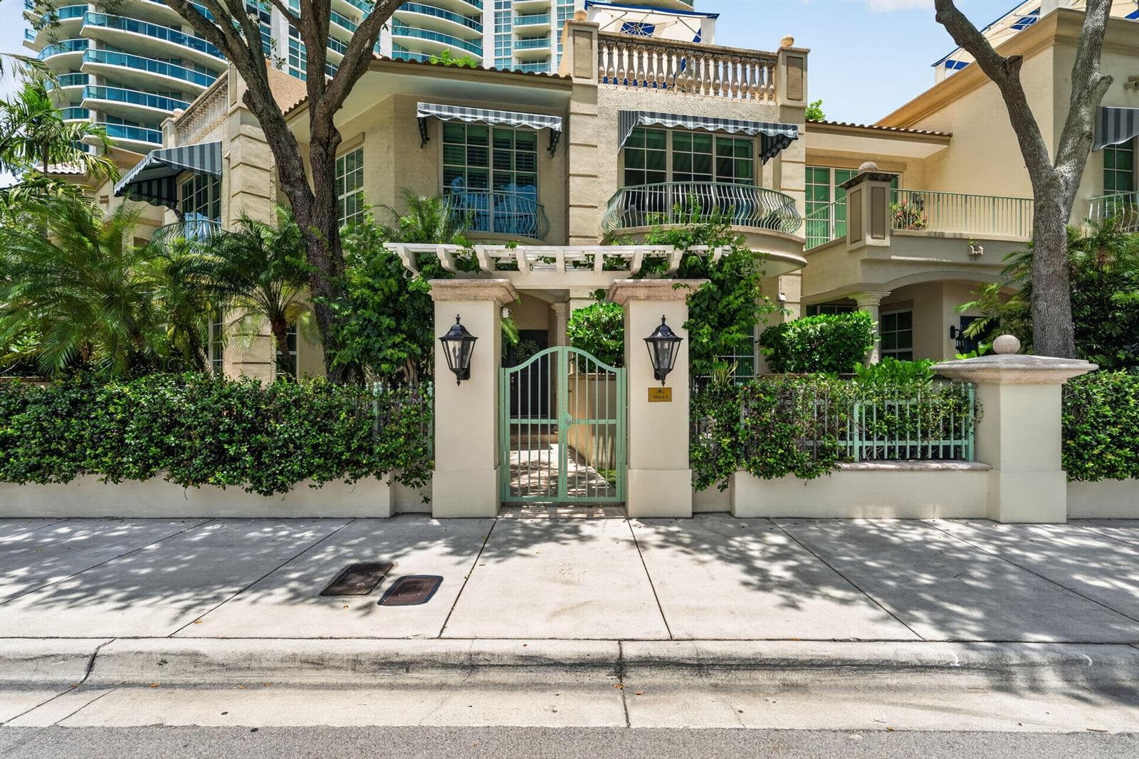 411 N NEW RIVER Drive E # 2, Fort Lauderdale FL 33301 - Fort Lauderdale, FL - Photo 1
