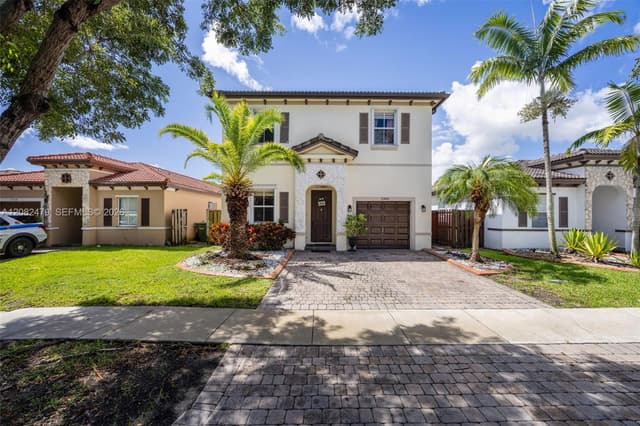 2300 NE 3rd Ct, Homestead FL 33033 - Homestead, FL - Photo 2