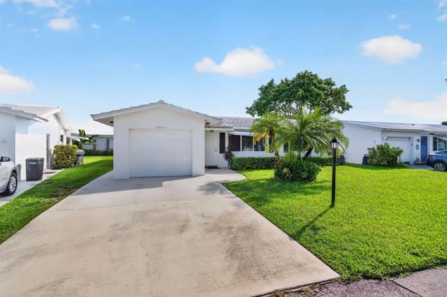 2377 SW 8TH Avenue, Boynton Beach FL 33426 - Boynton Beach, FL - Photo 2