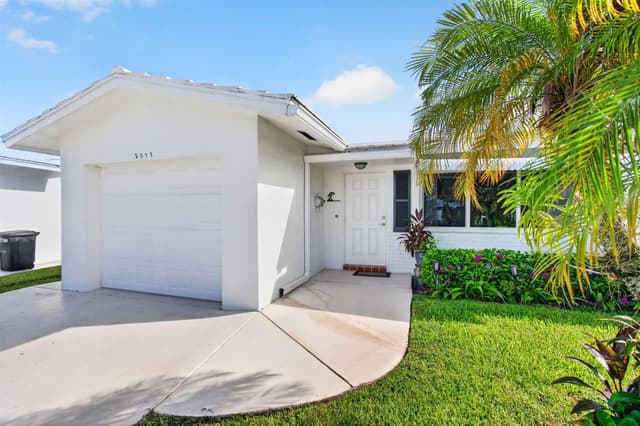 2377 SW 8TH Avenue, Boynton Beach FL 33426 - Boynton Beach, FL - Photo 3